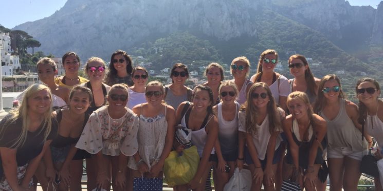 5 Biggest Benefits of Working With a Tour Operator for Faculty-Led Programs